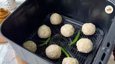 Cheesy nuggets in a bowl